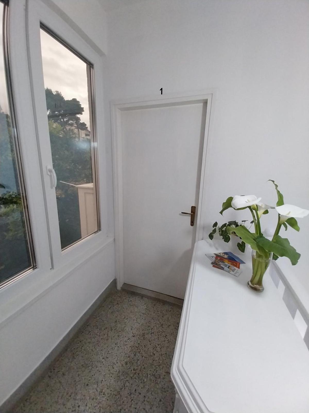 Sobe Sotic Bed & Breakfast Rab Town Ngoại thất bức ảnh